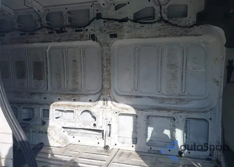 2017 Ford Transit-250 z USA, uszkodzony, nr VIN 1FTYR3XM6HKB13454